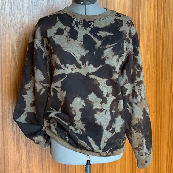 manhattanmy Tops - Brand New Tie Dye Sweatshirt